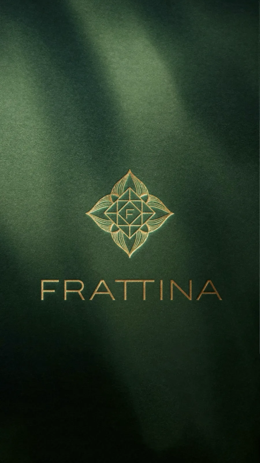Caixa verde da Frattina com o monograma
