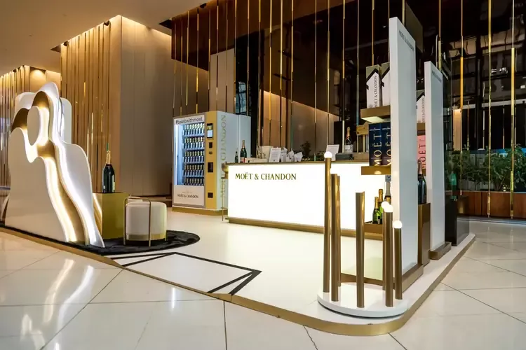 Vending machine de champagne da Moët & Chandon no Iguatemi